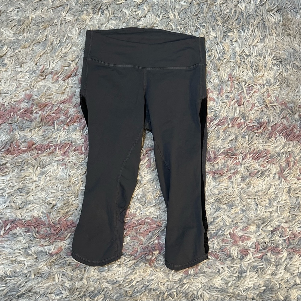 Lululemon gray luxtreme Capri legging 6